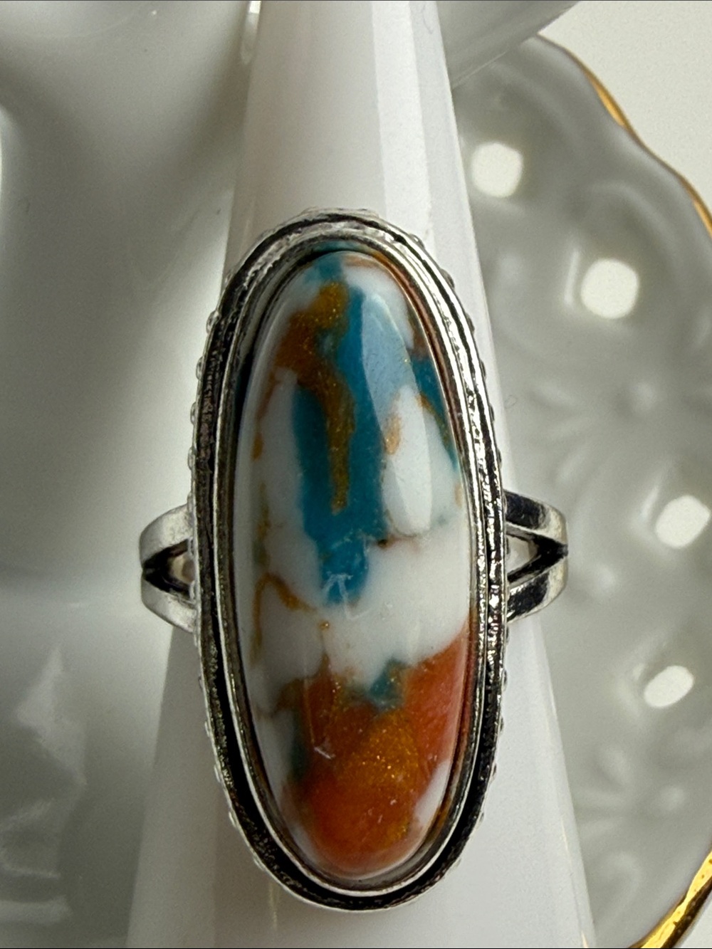 Silver tone  Oval Multicolor Stone Ring - White, Blue & Orange unmarked  Sz 8.5